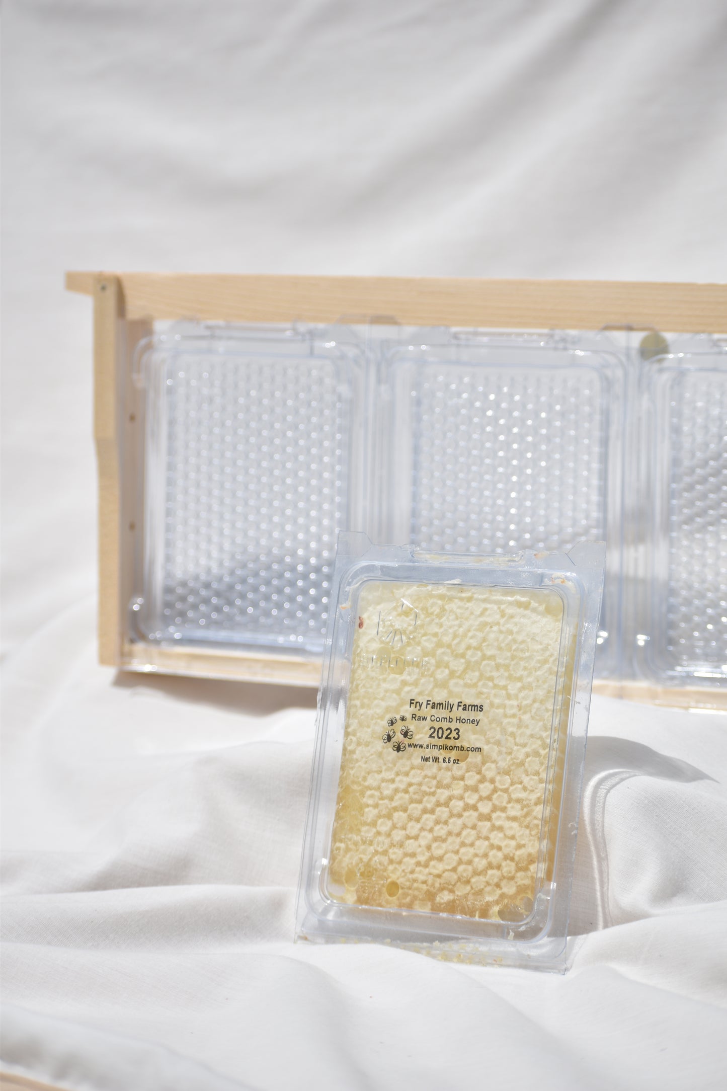 Untouched Raw Comb Honey - 6.5oz